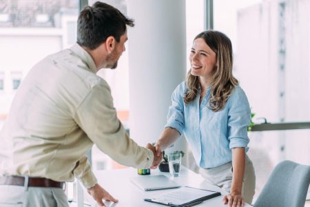 Why And How Businesses Should Develop Good Relationships With Banks